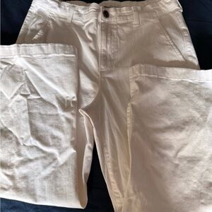 Ella Moss Women’s White denim Chinos sz 8. Like new. Excellent Condition